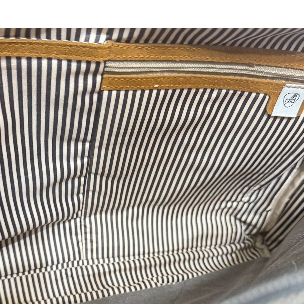 Travelon Anti Theft‎ Messenger Bag Pewter Canvas Crossbody Laptop Bag